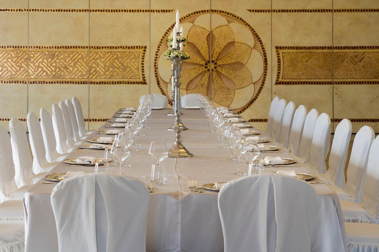 Romano Palace Luxury Hotel Catania Esterno foto The ballroom