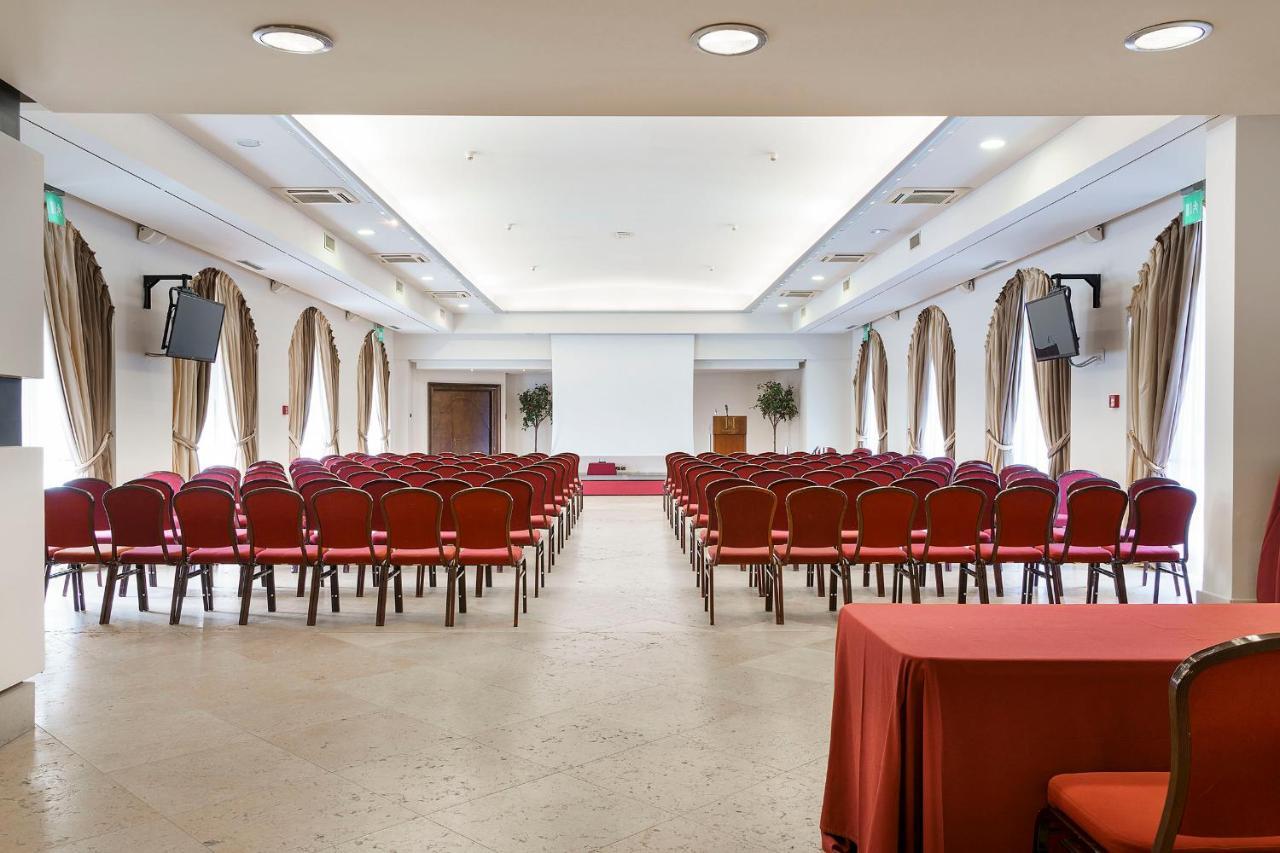 Romano Palace Luxury Hotel Catania Esterno foto The main conference room